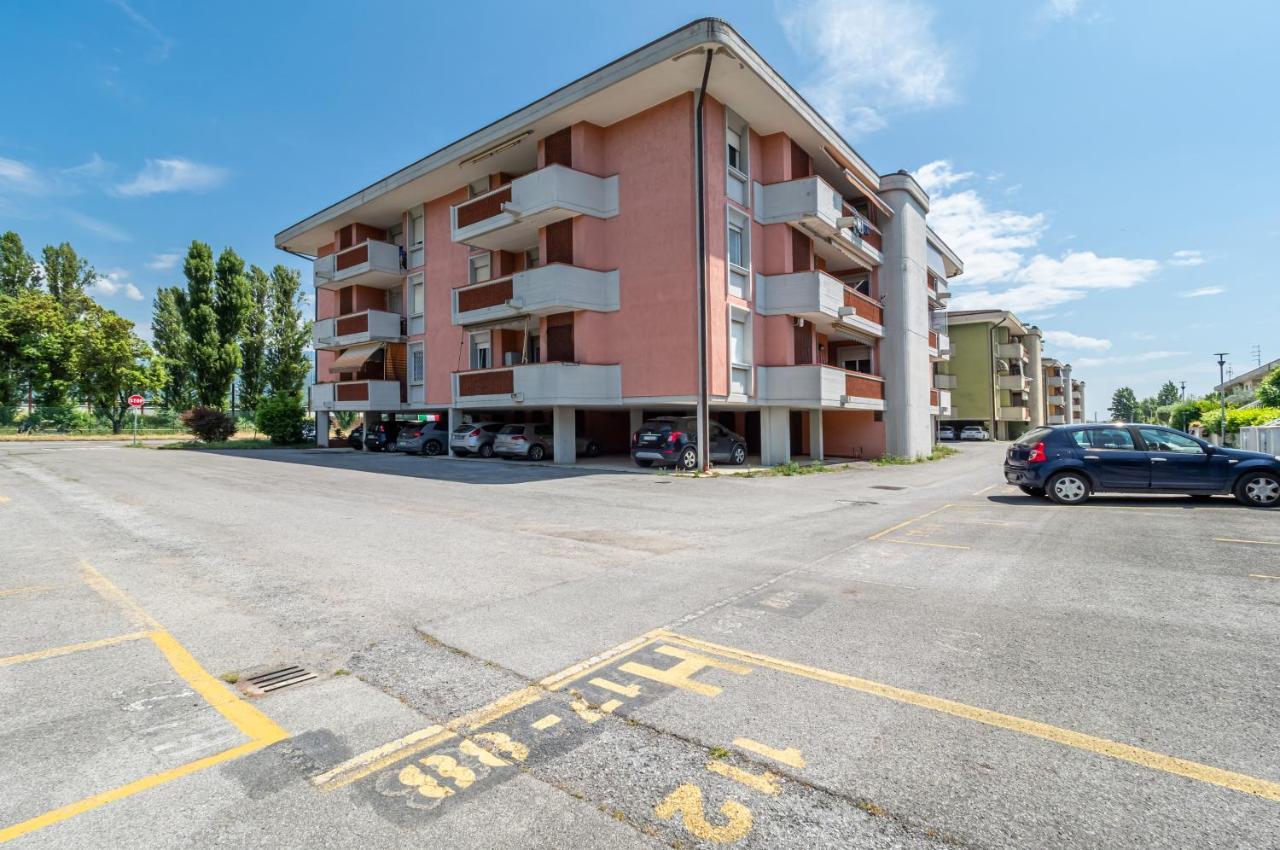 Domus Lucis Apartment Terrace & Private Parking Marinella di Sarzana Eksteriør bilde